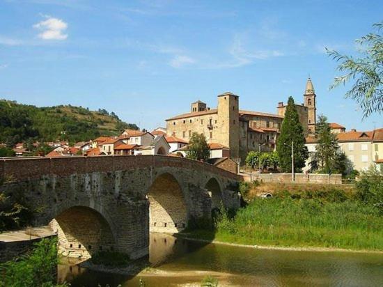 Casa Domenica - Home&More Monastero Bormida المظهر الخارجي الصورة